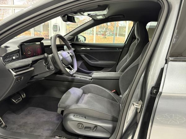 Skoda Superb Combi 2.0 TSI 150kW Sportline !SOFORT VERFÜGBAR!