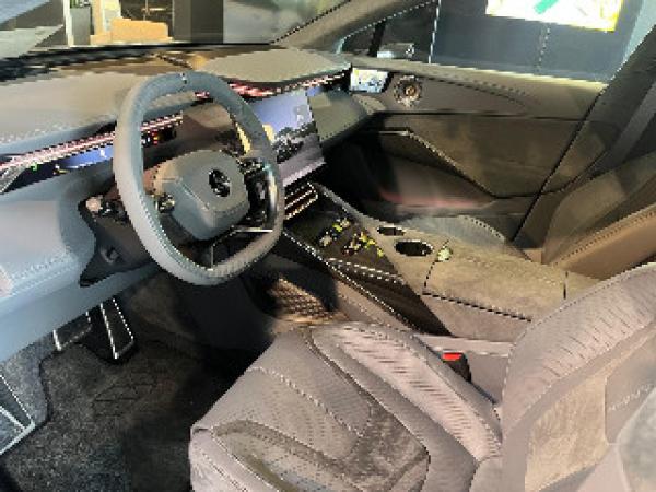 Lotus Eletre EDS 675 R