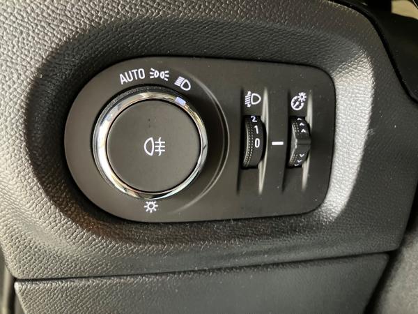 Opel Corsa-e Parkpilot,Rückfahrkamera,Tempomat