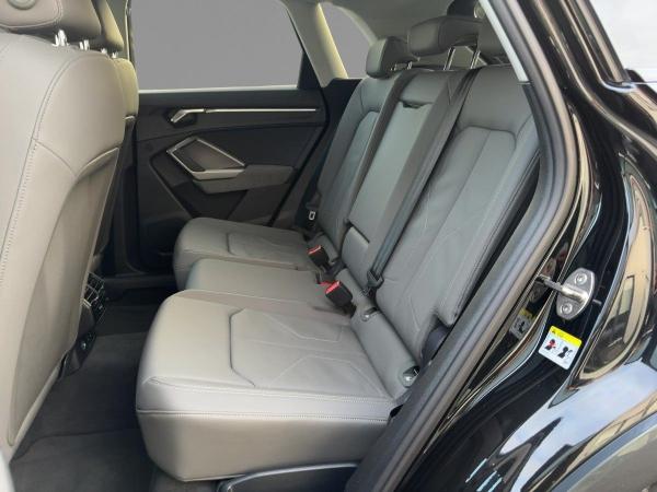 Audi Q3 35 TFSI advanced Matrix Navi Leder AHZV