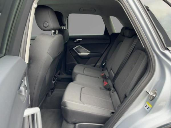 Audi Q3 35 TFSI advanced LED Navi AHZV S tronic