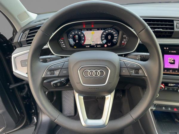 Audi Q3 35 TFSI advanced Matrix Navi Leder AHZV
