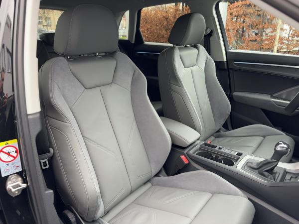 Audi Q3 35 TFSI advanced Matrix Navi AHZV S tronic