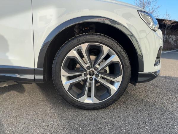 Audi Q3 35 TFSI advanced LED Navi AHZV S tronic