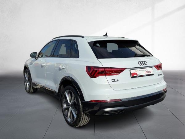Audi Q3 SUV advanced 35 TFSI S tronic AHZV LED SW