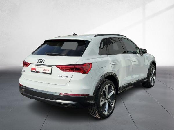Audi Q3 SUV advanced 35 TFSI S tronic AHZV LED SW