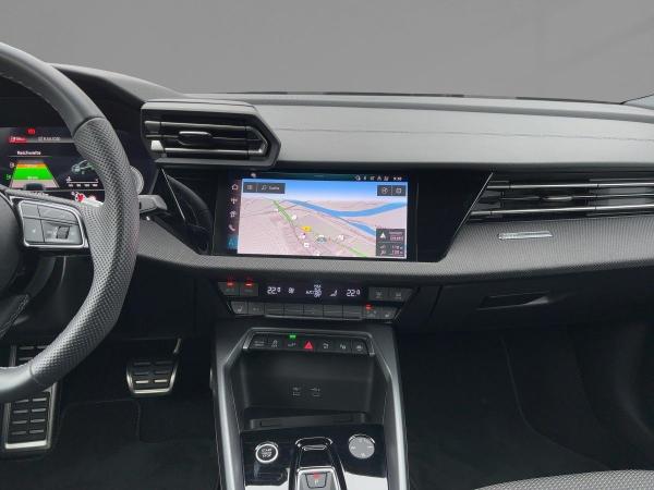 Audi A3 Sportback TFSIe S line 45 S tronic Matrix LED