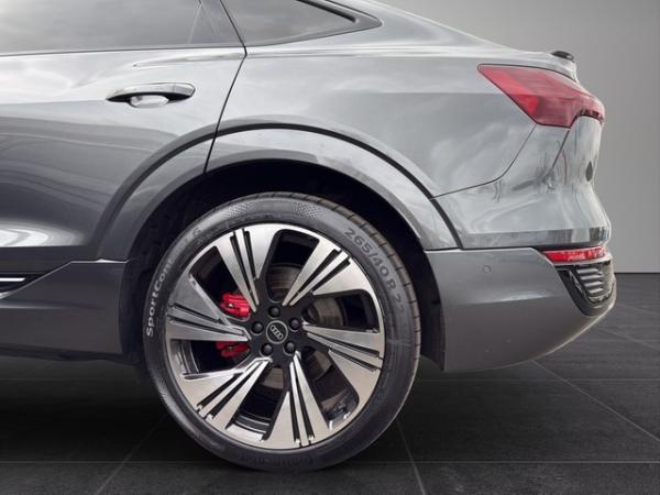 Audi Q8 Sportback e-tron 55 S line quattro /