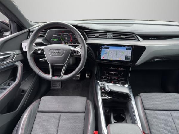 Audi Q8 Sportback e-tron 55 S line quattro /