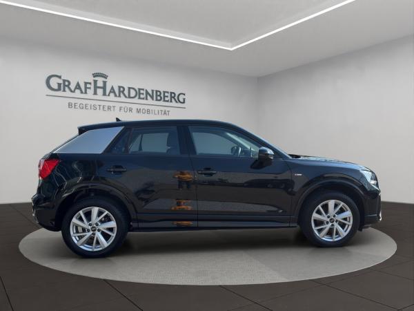 Audi Q2 S-Line 35TFSI S-Tr. Navi Leder Rückfahrkamera