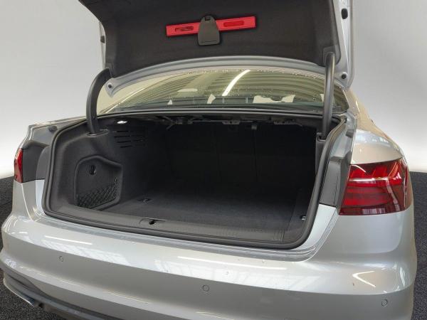 Audi A4 Limousine 40 TDI quattro Matrix Head-Up Standh