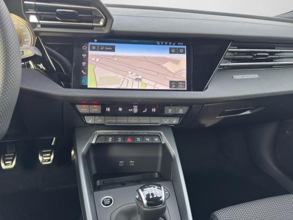 Audi A3 Sportback TDI*S Line*MEGA- RATE*Navi*uPE: 44750,-* 9 x Pakete*LED*Kamera*S-Sitze*