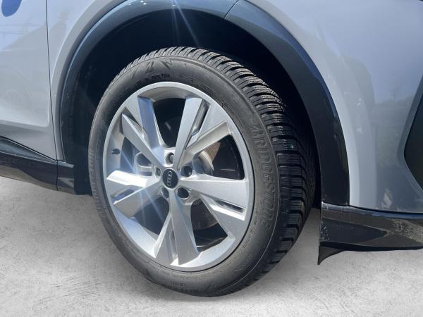 Audi Q4 e-tron Q4 Spb. 45 e-tron qu. - S line - NAVI - AHK