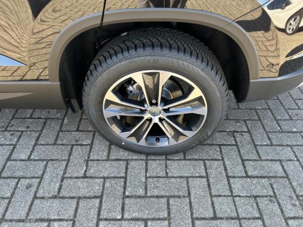 Seat Ateca Road Edition Navi Ganzjahresreifen Klima