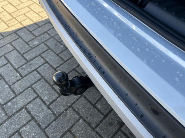 Seat Ateca 1.5 TSI AHK/ Navi/ Ganzjahresreifen Klima