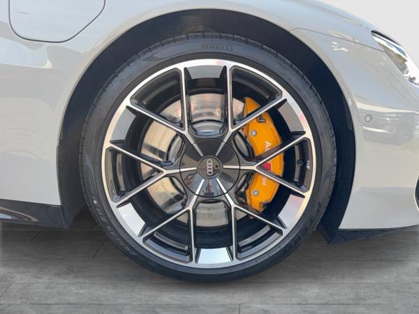 Audi RS e-tron GT Individual/Aktivfahrwerk/S-Sitze/Pano/360°/HuD