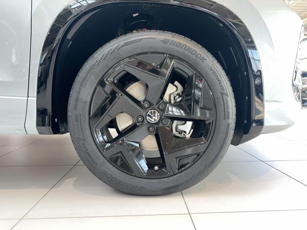 Volkswagen Tayron R-Line Hybrid DSG AHK NAVI R-KAMERA