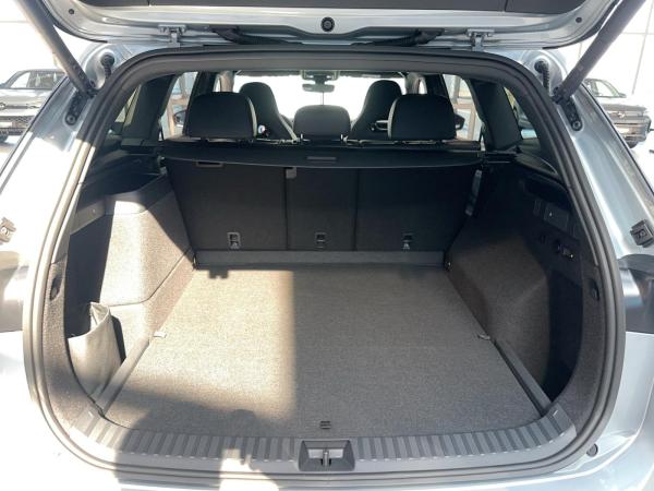 Volkswagen Tayron R-Line Hybrid DSG AHK NAVI R-KAMERA