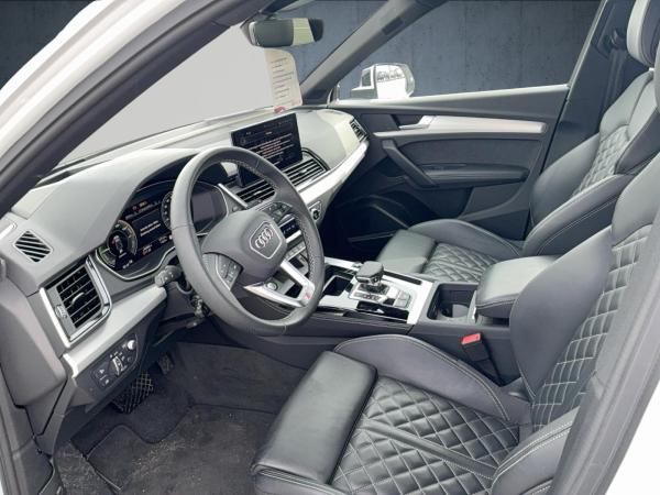 Audi Q5 Sportback TFSI e S line business qu S tr HUD