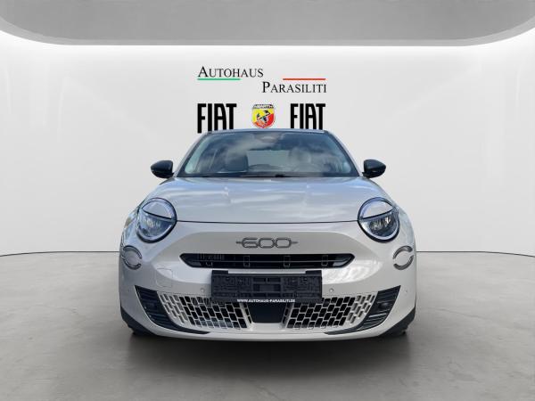 Fiat 600 1.2 Hybrid T3 81 kW DCT BUSINESS EDITION