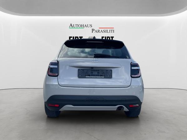 Fiat 600 1.2 Hybrid T3 81 kW DCT BUSINESS EDITION