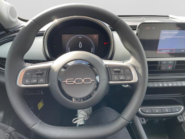 Fiat 600 1.2 Hybrid T3 81 kW DCT BUSINESS EDITION