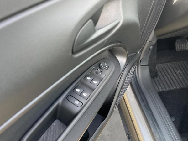 Fiat 600 1.2 Hybrid T3 81 kW DCT BUSINESS EDITION