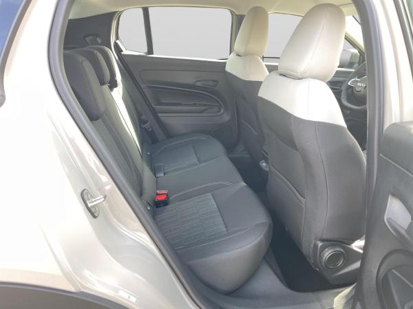 Fiat 600 1.2 Hybrid T3 81 kW DCT BUSINESS EDITION