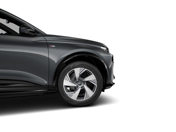 Audi Q6 e-tron performance S line PANO 360° MEMORY