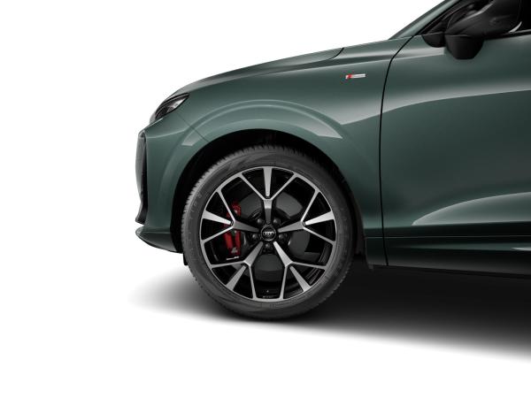 Audi Q3 Sportback 2.0 TFSI quattro AHK PANO HUD Audi Q3 Sportback 2.0 TFSI quattro AHK PANO HUD