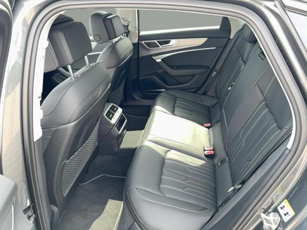 Audi A6 Limousine 55 TFSI e S line qu. S tr. Matrix