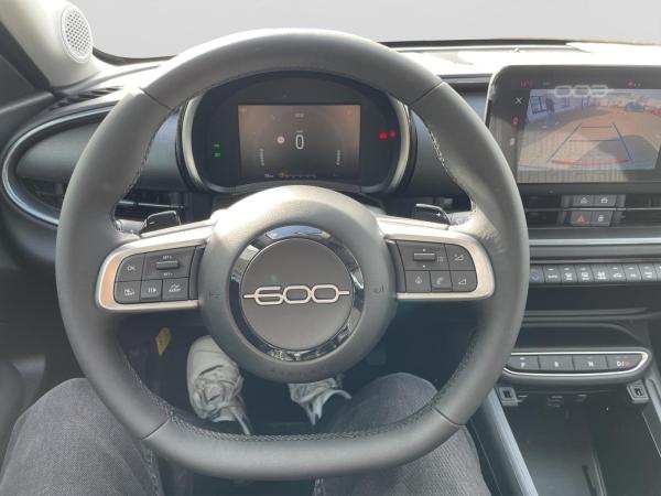 Fiat 600 1.2 Hybrid T3 81 kW DCT BUSINESS EDITION