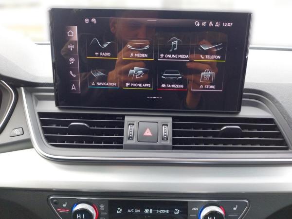 Audi Q5 Sportback HUD*PANO*LEDER*AHK*LM20*MATRIX*NAVI*5J GAR