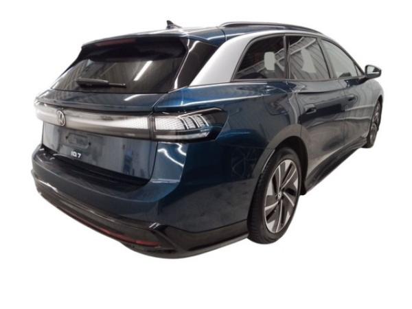 Volkswagen ID.7 Tourer Pro +CCS+WÄRMEPUMPE+AHK+360°+MASSAGE+