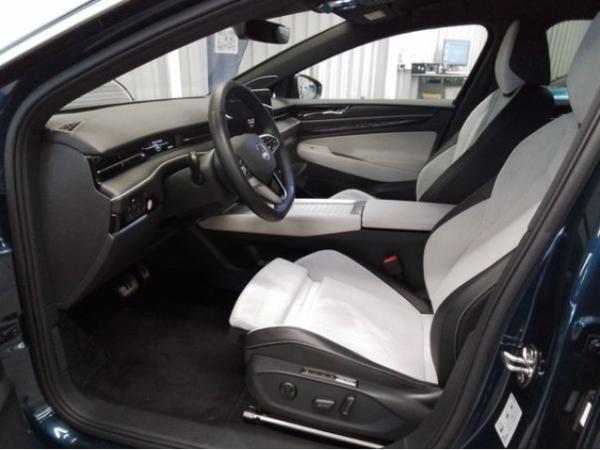 Volkswagen ID.7 Tourer Pro +CCS+WÄRMEPUMPE+AHK+360°+MASSAGE+