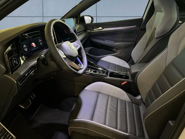 Volkswagen Golf 1.5 eHybrid OPF 200kW DSG GTE