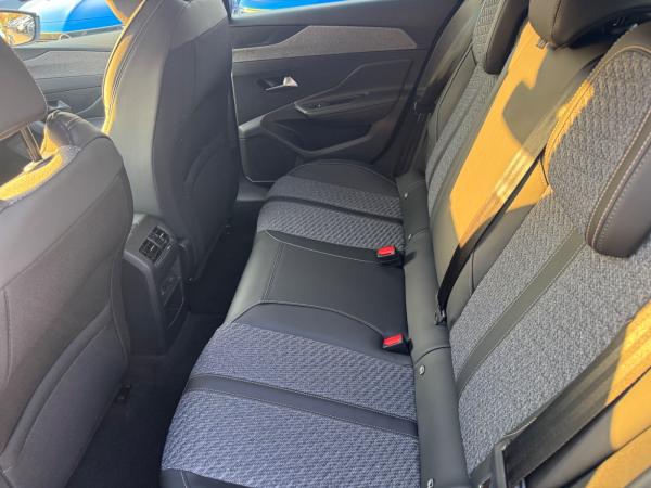 Peugeot 308 1.2 145 A llure ACC+LED+SHZ+Winterp.+2xKlima