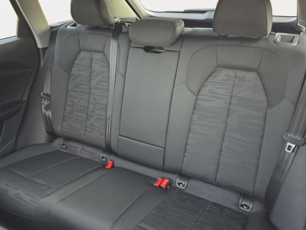 Audi Q5 SUV TDI quattro 150 kW S tronic S line AHK Tech