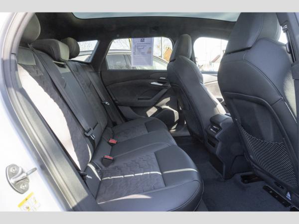 Audi A6 e-tron A6 Avant e-tron performance S line/Tech pro/AHK/Pano/MMI experi