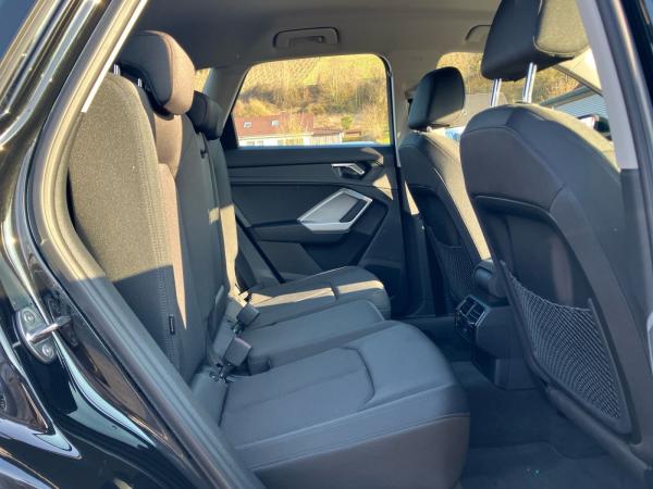 Audi Q3 advanced 35TDI S-tronic / MMI-Navi+, LED, AHK