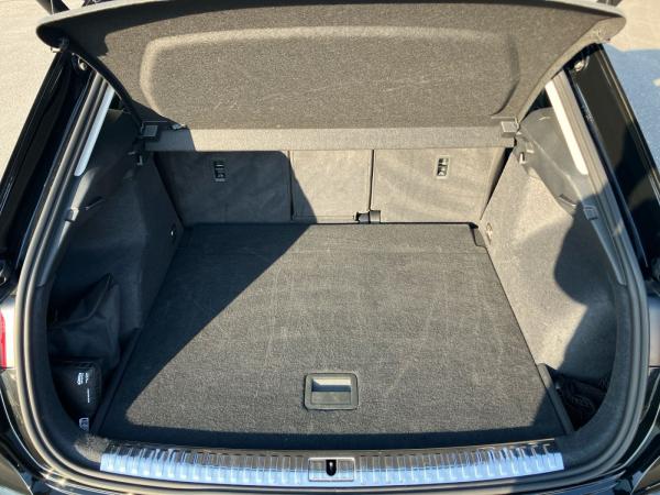 Audi Q3 advanced 35TDI S-tronic / MMI-Navi+, LED, AHK