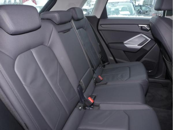 Audi Q3 35 TFSI advanced ACC AHK LED Navi RüKa Sitzh.