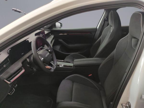 Skoda Superb Combi Sportline 2.0 TDI DSG 4x4 AHK LED