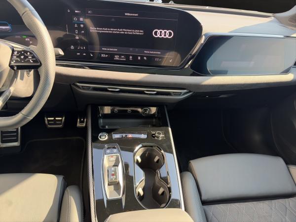 Audi A5 Limousine e-hybrid q. S line AHK+Pano