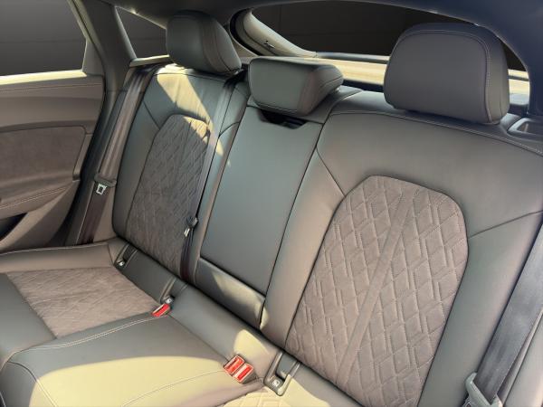 Audi A5 Limousine e-hybrid q. S line AHK+Pano