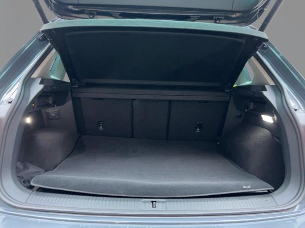 Volkswagen Tiguan Elegance 2,0 l TDI DSG Kamera Navi Standhzg