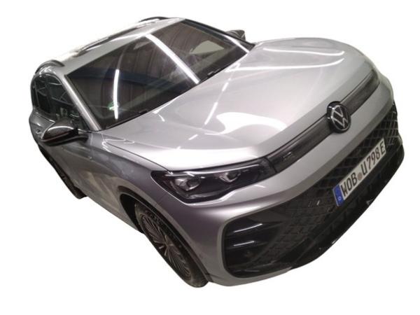 Volkswagen Tiguan R-Line 1.5TSI eHybrid +AHK+LEDER+PANO+