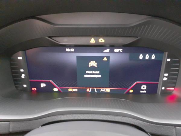 Skoda Karoq Sportline 1.5 TSI DSG AHK MATRIX RFK Skoda Karoq Sportline 1.5 TSI DSG AHK MATRIX RFK