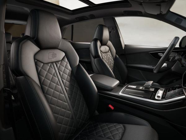 Audi Q8 SUV TFSI e quattro