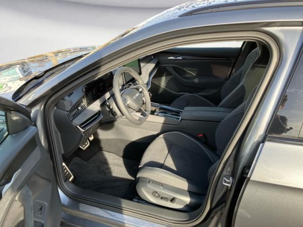 Skoda Superb Combi Selection 2,0 TDI 193 PS DSG *SOFORT VERFÜGBAR*